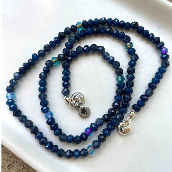 NWT Artisan Navy Blue Faceted Stone Necklace, Minimalist, Dainty, Magnetic Clasp - Picture 1 of 5